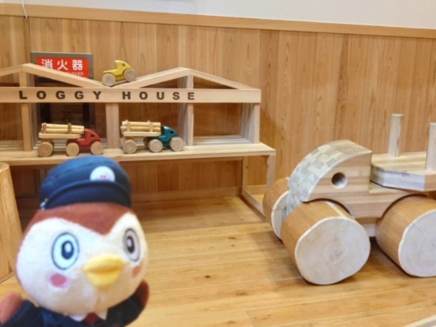檜原森のおもちゃ美術館
