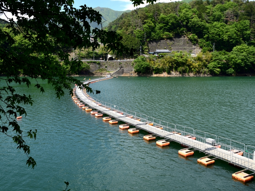Mugiyama Floating Bridge